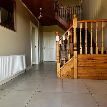 Barr An Chnoic Lettings Ferienhaus *